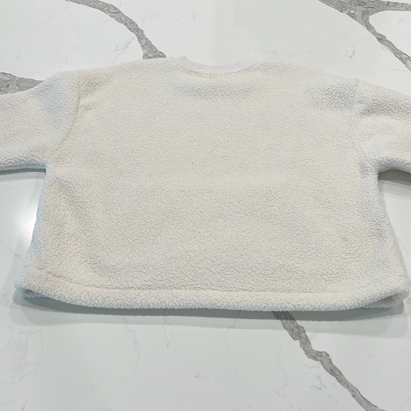 Super‎ cozy, gap, fleece sweatshirt with front pockets, women size small - Picture 4 of 5